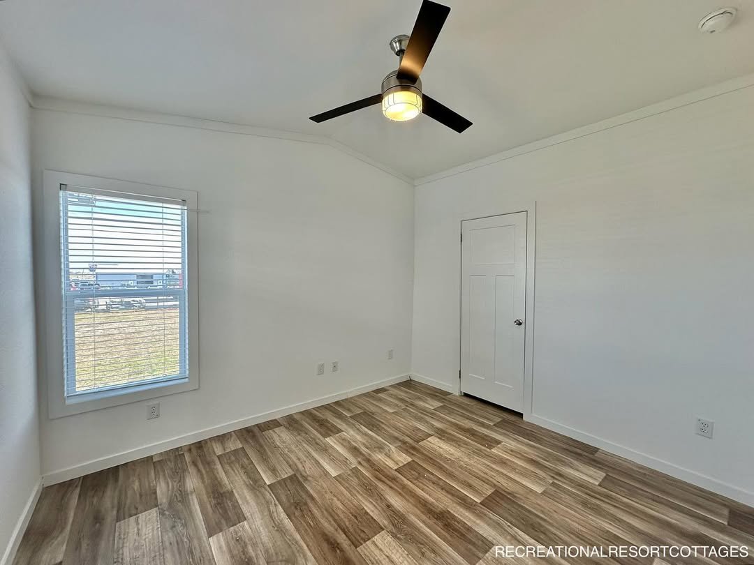 Benton 2Bed - 1Bath - Image 3