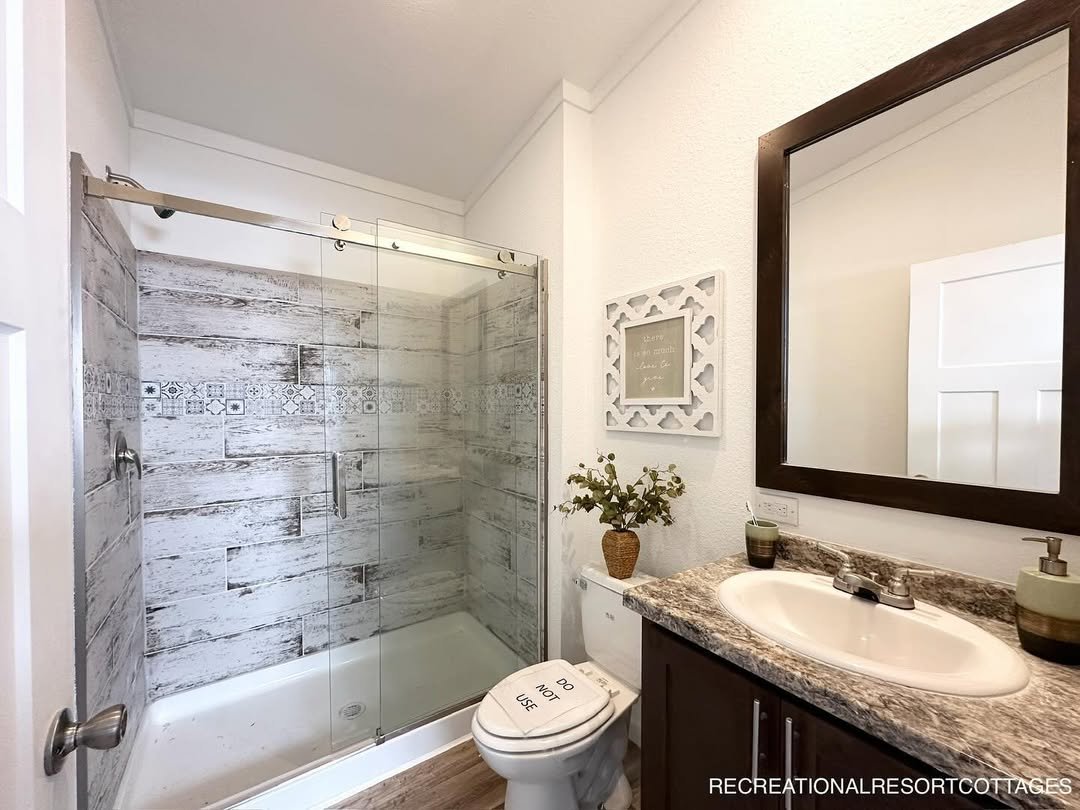 Benton 2Bed - 1Bath - Image 4