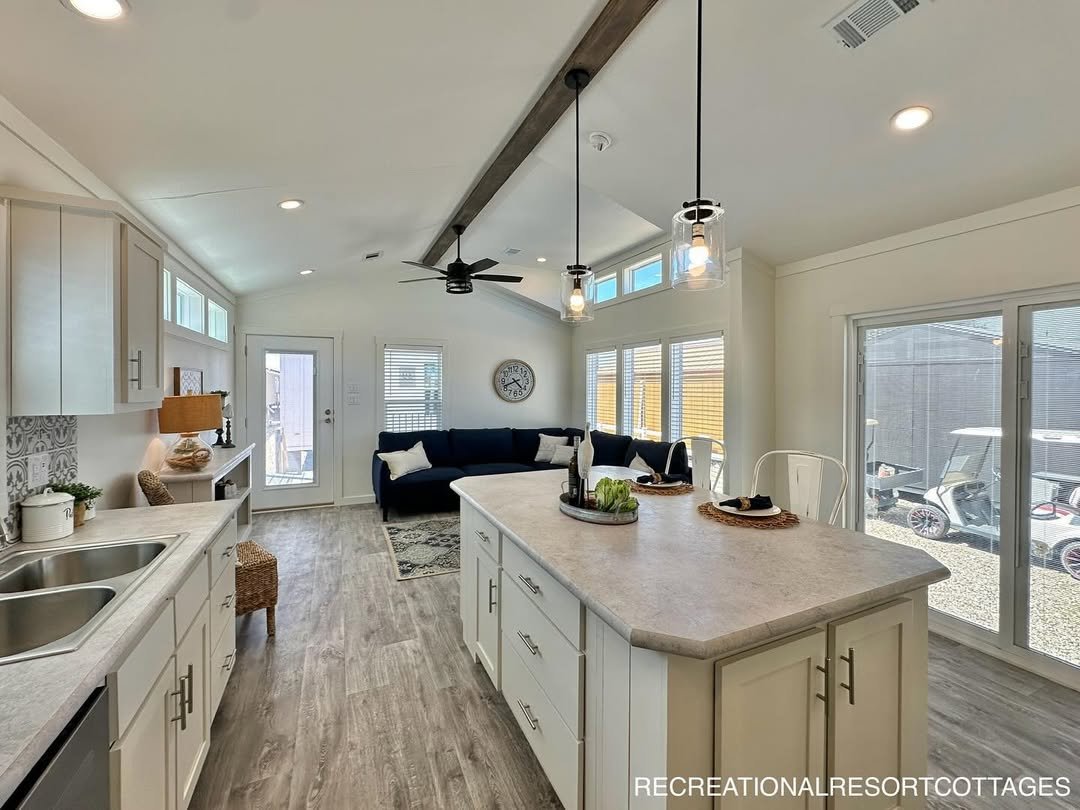 Belmont 2Bed - 1Bath 810sf - Image 8