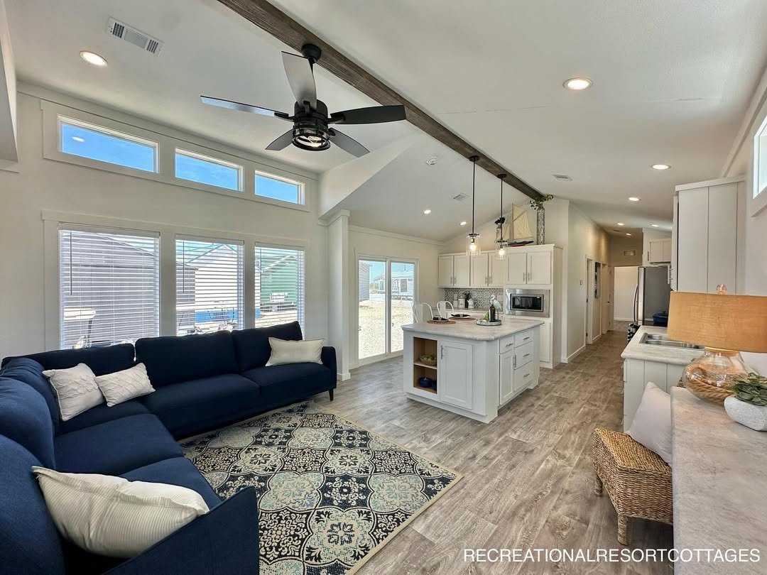 Belmont 2Bed - 1Bath 810sf - Image 10