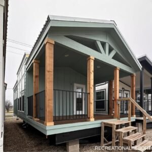 Pennecamp 1Bed - 1Bath 399sf