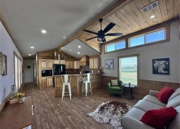 Brazos 2 bed/2 bath 840 sq ft Used - Image 3